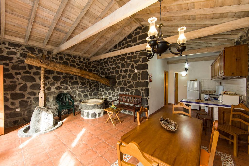 Casa Do Alambique Guest House Santa Luzia  Luaran gambar